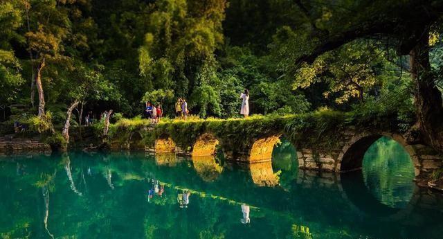 貴州必去的五個景點——探索神秘的自然與人文之美，貴州必游五大景點，自然與人文的神秘魅力探索