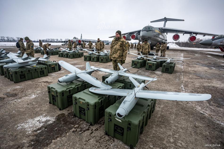 新浪軍事手機(jī)版，新浪新聞下的軍事資訊盛宴，新浪軍事手機(jī)版，軍事資訊盛宴，盡掌手中！